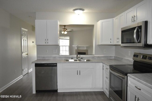 Building Photo - 2031 Brandymill Ln
