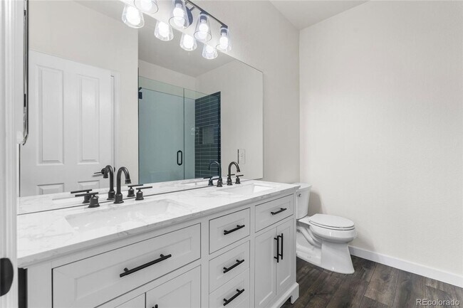 Building Photo - 104th