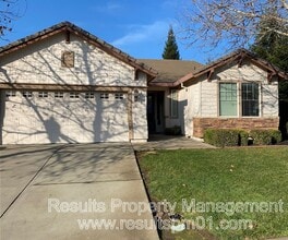 Building Photo - Lincoln 3 Bed 2 Bath Single Story Gem!