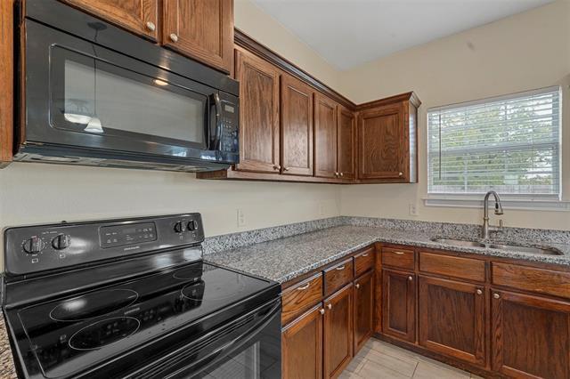 Building Photo - 2103 Oliver St