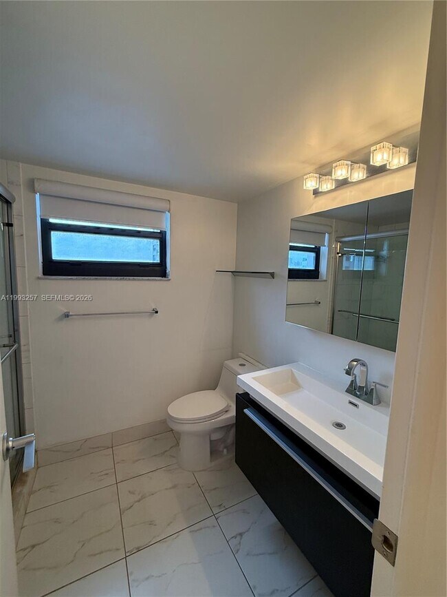Building Photo - 2301 S Ocean Dr