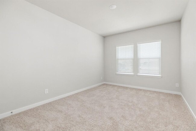 Building Photo - 158 Schrader Dr