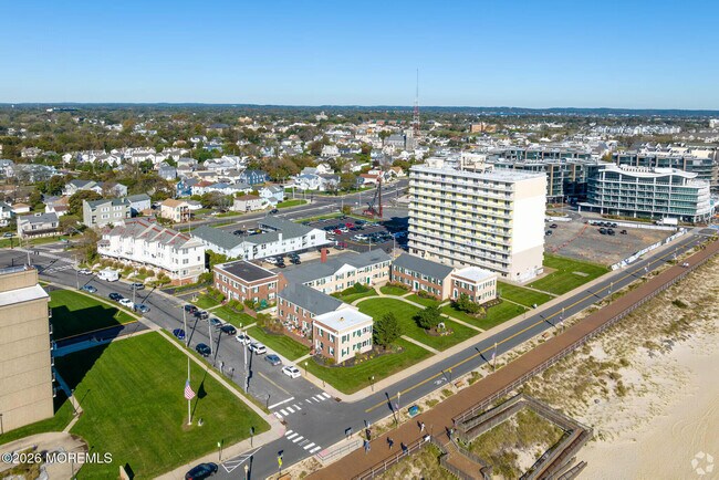 Building Photo - 220 Ocean Ave N