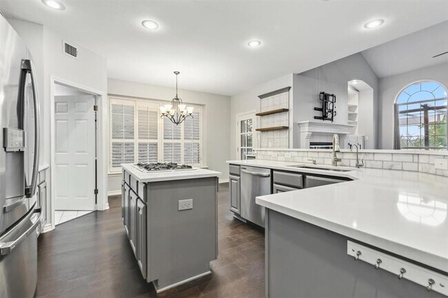 Building Photo - 10116 Scull Creek Dr