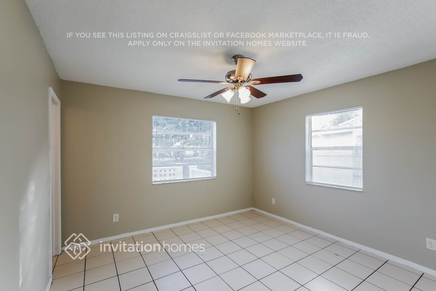 Building Photo - 6630 NW 24th Ct