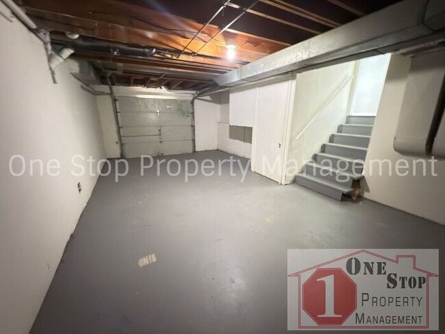 Building Photo - 3 bedroom, 1 bathroom duplex in Independen...