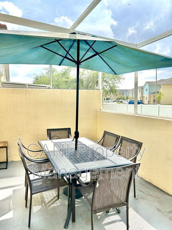 Building Photo - 1134 S Beach Cir