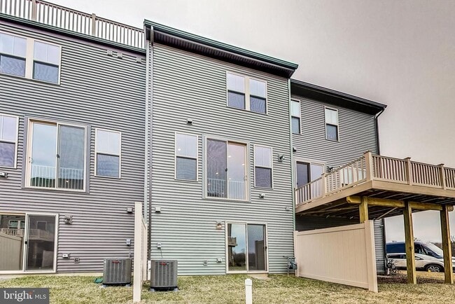 Building Photo - 16917 St William Wy