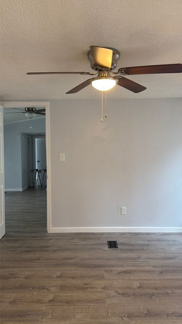 Building Photo - Rare Rockford rental available now!