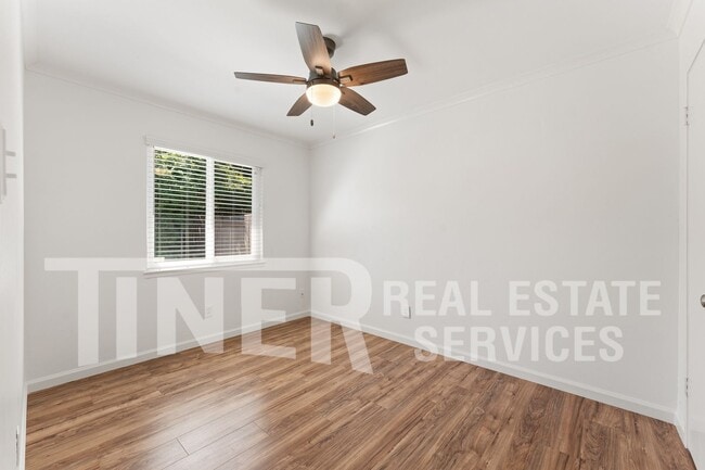 Building Photo - 6000 Coyle Ave