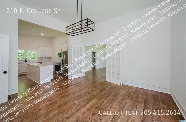 Building Photo - 210 E College St