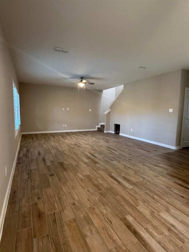 Building Photo - 3104 Quintero St