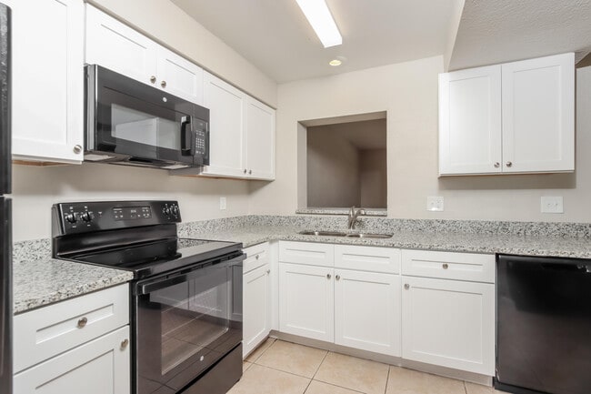 Building Photo - 1195 Cotton Rd NE