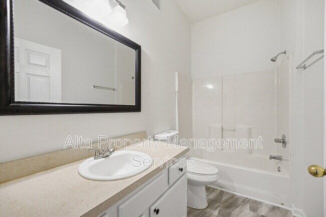 Building Photo - 6081 Maggies Cir