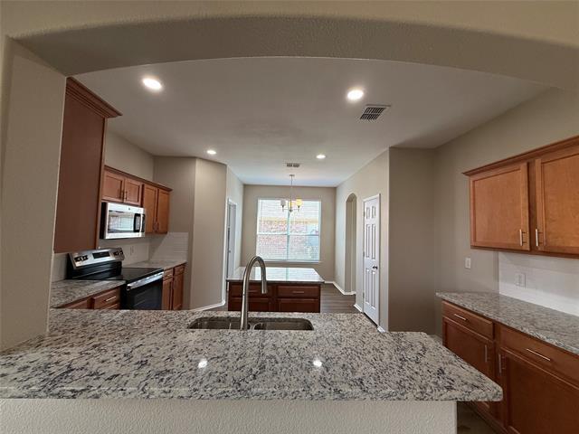 Building Photo - 109 Rockbrook Dr