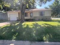 Building Photo - 1815 Mercedes Rd