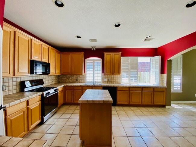 Building Photo - 6302 Spring Tide Ct