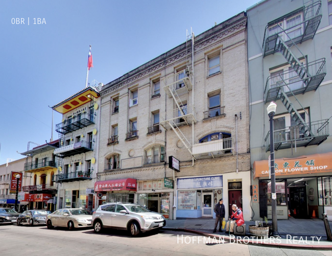 Building Photo - 124 Waverly Pl