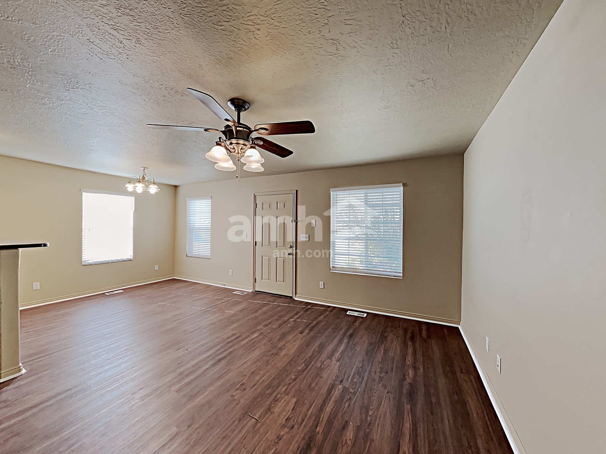 Building Photo - 1805 American Way
