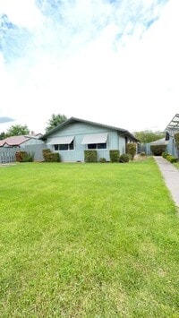 Building Photo - 534-536 Mary St