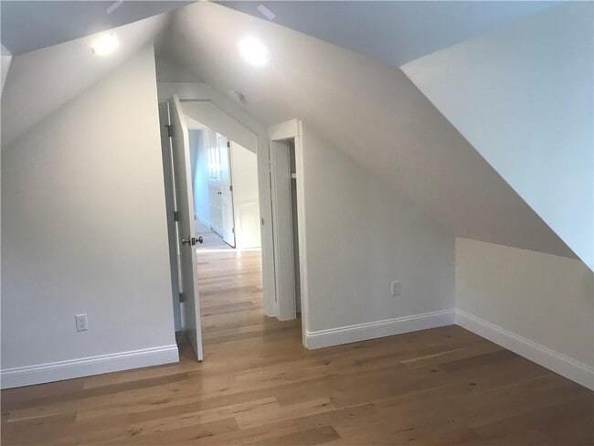 Building Photo - 445 Broadway