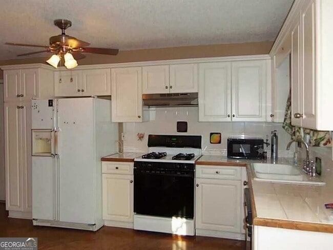 Building Photo - 2603 Lone Oak Trail