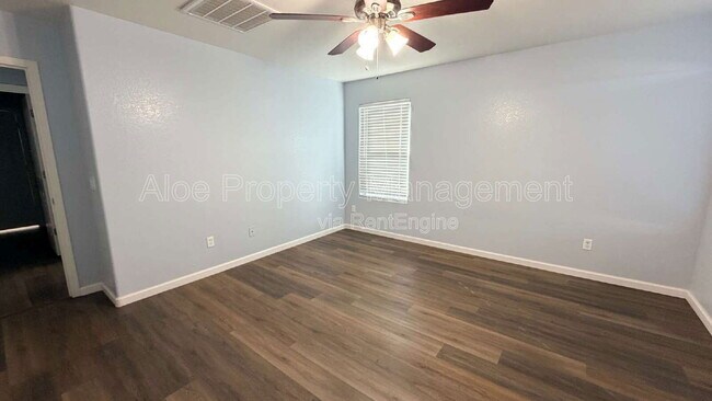 Building Photo - 36532 W Barcelona Ln