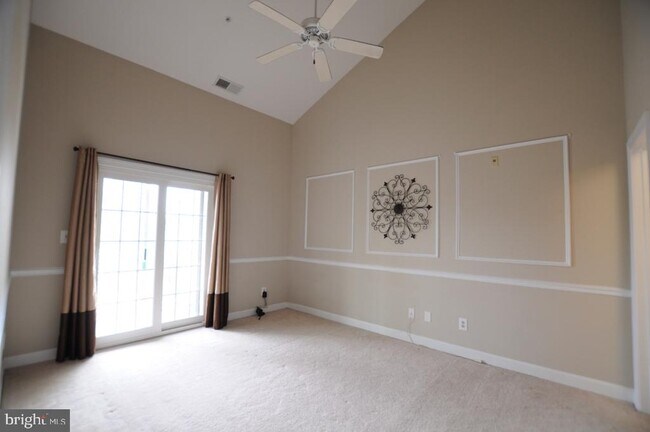 Building Photo - 12205 Fairfield House Dr