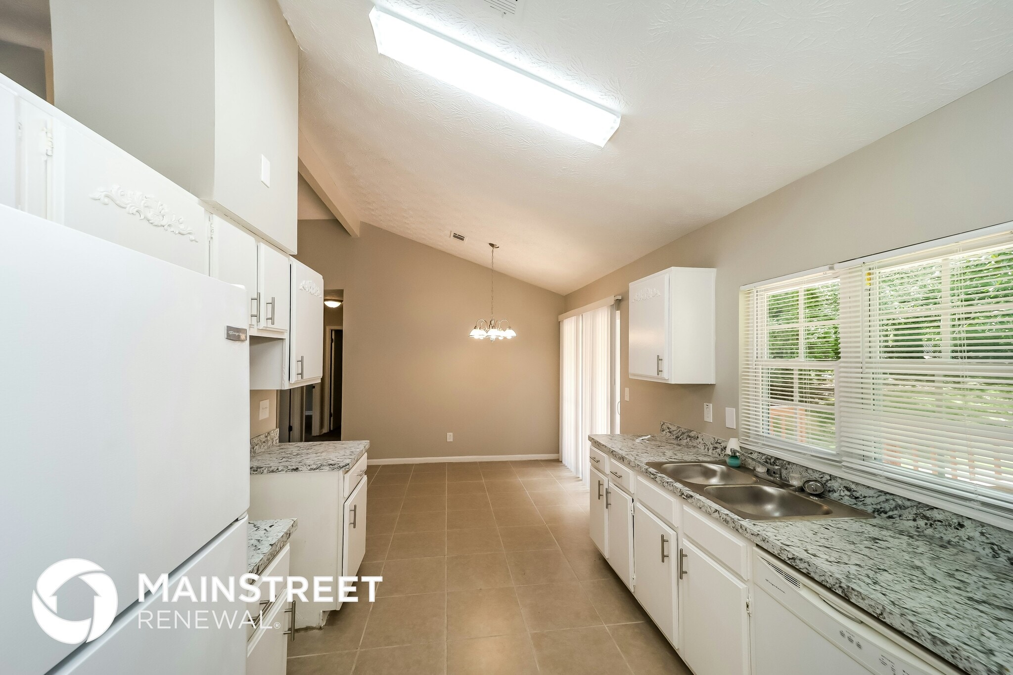 Building Photo - 6373 Valley Dale Dr