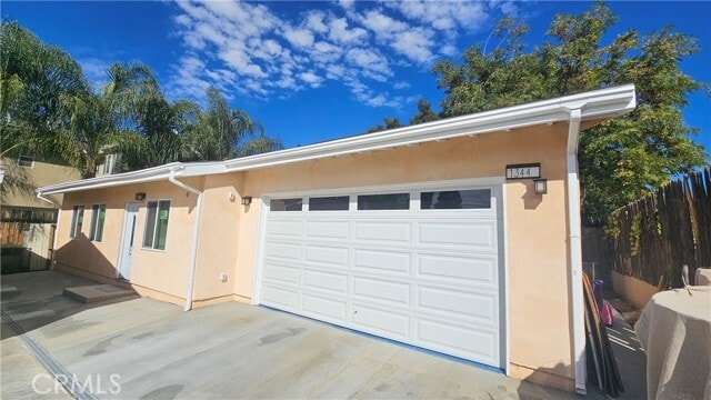 Primary Photo - 1344 Hardt St