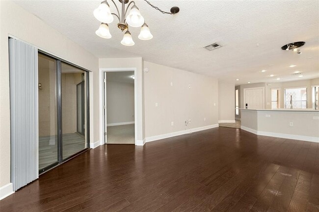 Building Photo - 7711 Sugar Bend Dr