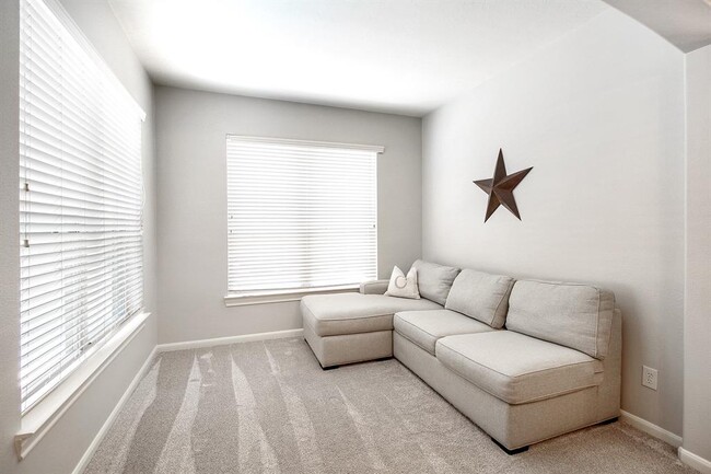 Building Photo - 5603 Statfield Glen Ln