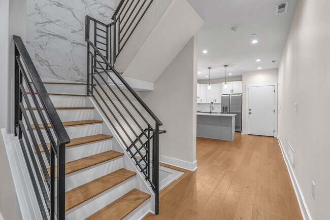 Building Photo - 1224 N 26th St