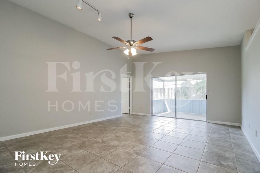 Building Photo - 2721 Annhurst Ave