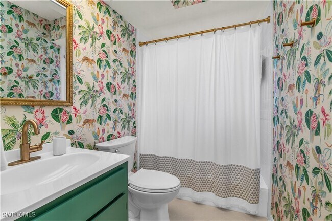 Building Photo - 288 Castaways St
