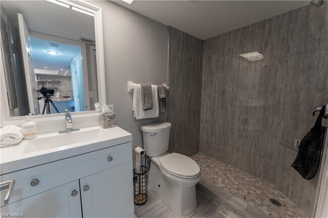 Building Photo - 505 Lake Louise Cir