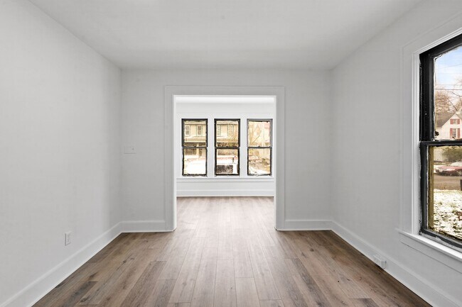 Building Photo - 66 Endicott Ave