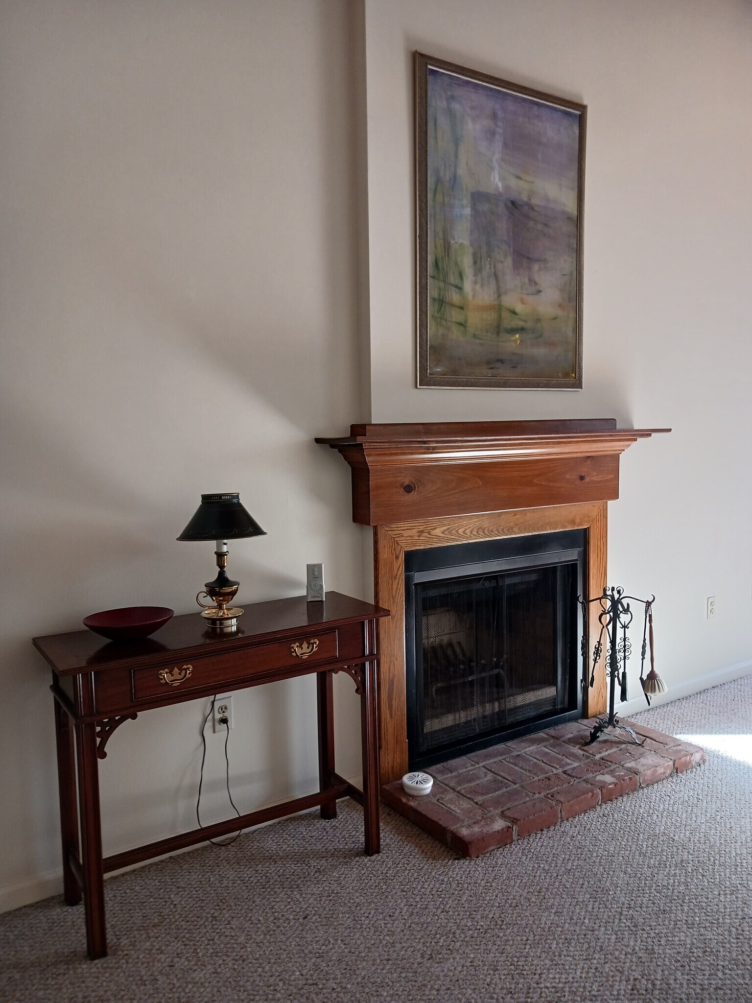 Fireplace - 124 College St
