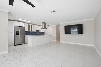 Building Photo - 819 SW 13 Street Fort Lauderdale, FL 33315