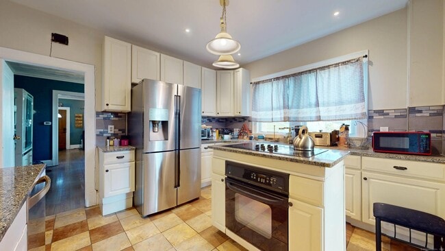 Building Photo - 217 Tower Ave