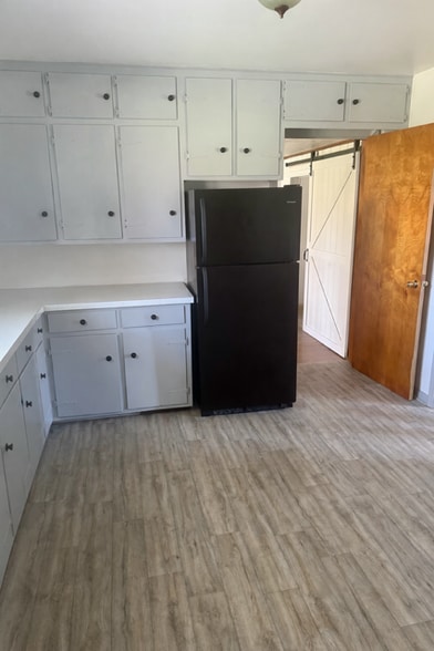 Building Photo - 1122 Glen Rd