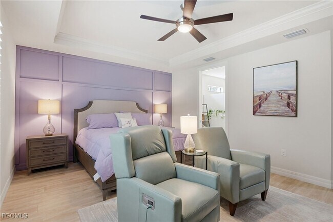 Building Photo - 11012 Castlereagh St