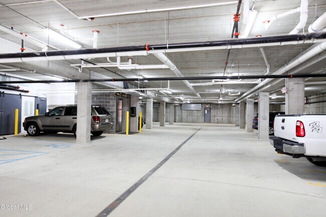 Building Photo - 21 Whistler Ct