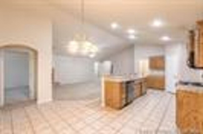 Building Photo - Spacious home in desired Preston Lakes!