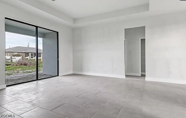 Building Photo - 408 Chiquita Blvd N