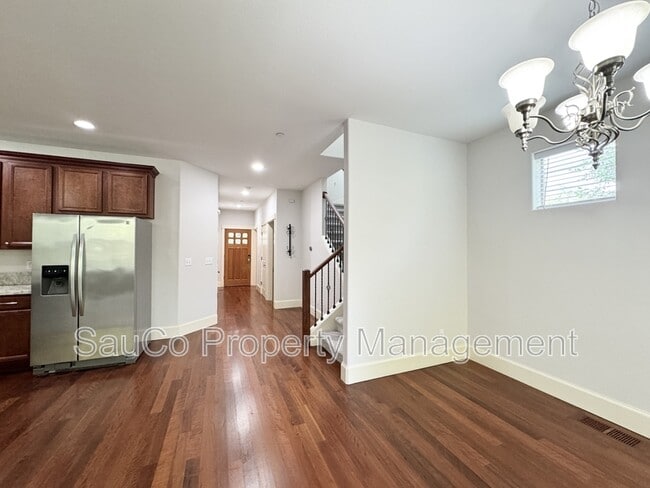 Building Photo - 11347 NW Kimble Ct