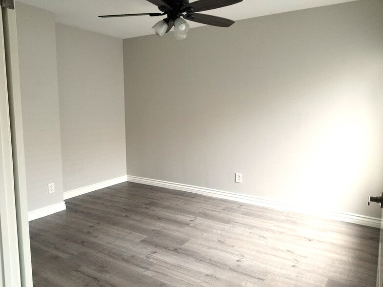 Bedroom 1 - 3028 W Cheryllyn Ln