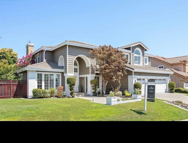 Building Photo - 1274 Sunrise Ridge Dr