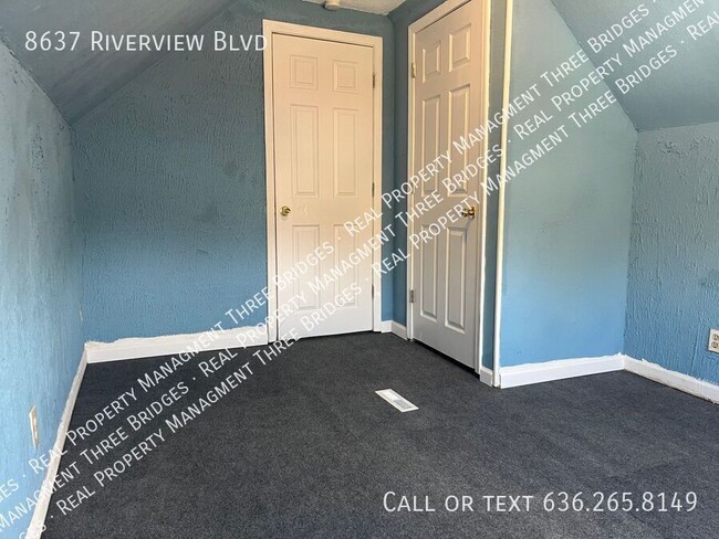 Building Photo - Large 4 Bedroom Property Is Waiting For Yo...