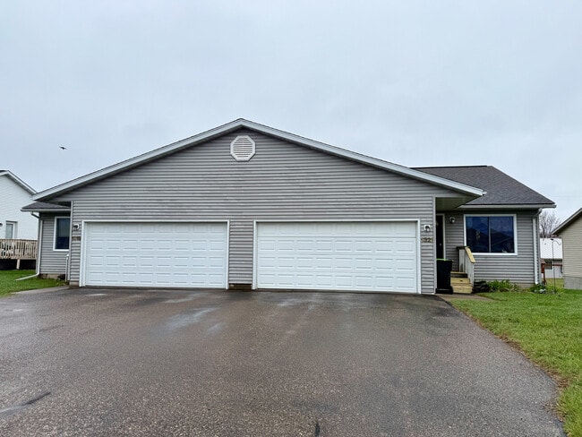 Building Photo - 1319 Glenn Pl